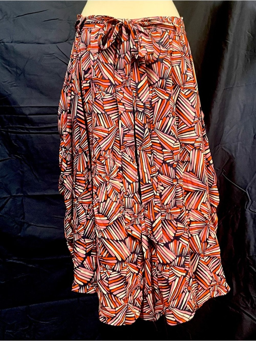 Printed Midi Skirt in Red and Pink - Picture 2 of 6